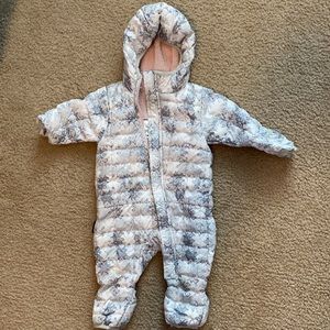 Girls northface snowsuit 6-12M